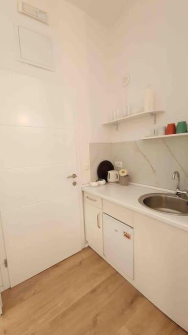 מוסטר Happy Apartment II מראה חיצוני תמונה