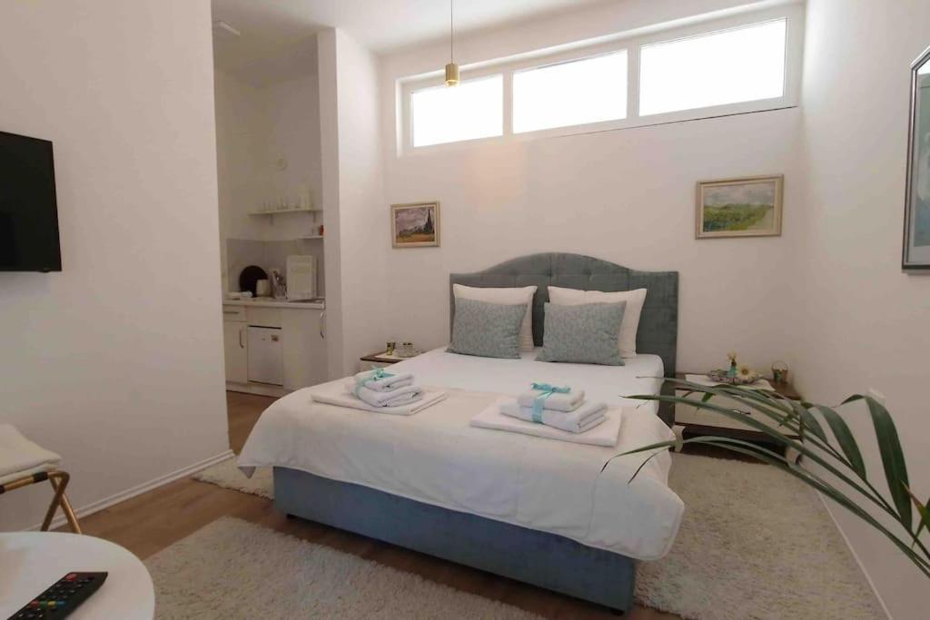 מוסטר Happy Apartment II מראה חיצוני תמונה